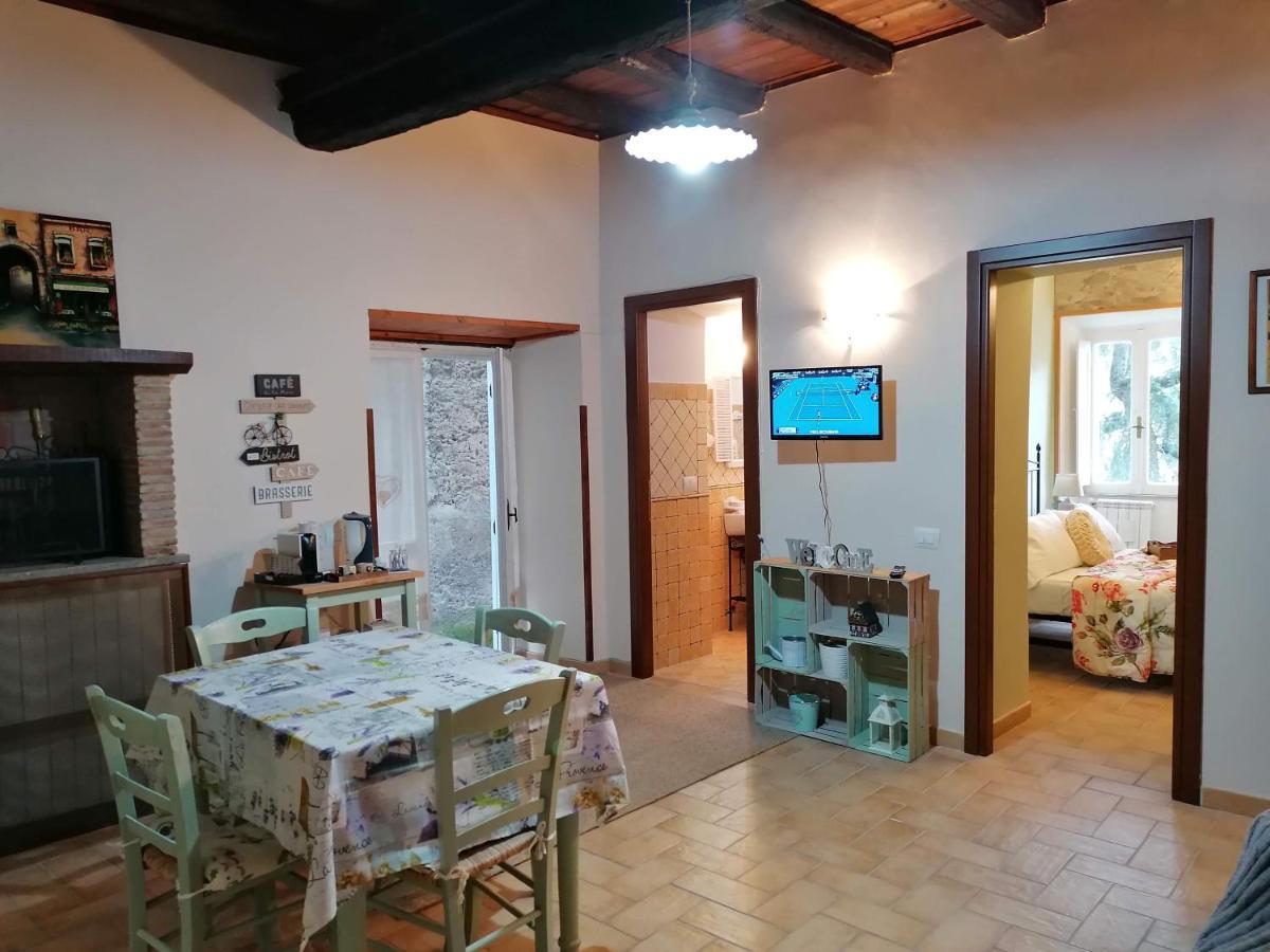 La Maisonette Del Borgo Ronciglione  Extérieur photo